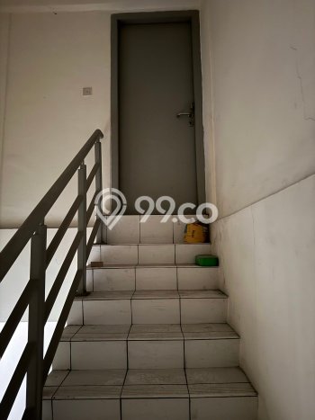 Unit Ruko Disewakan di Jembatan Besi di Area Ramai & Strategis Unit Ruko Disewakan di Jembatan Besi di Area Ramai & Strategis