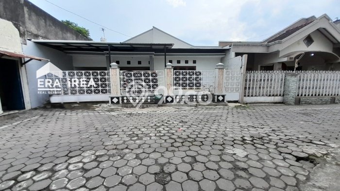 Rumah Bagus Siap Huni Di Banjarsari Luas 100m2 Lokasi Strategis Rumah Bagus Siap Huni Di Banjarsari Luas 100m2 Lokasi Strategis