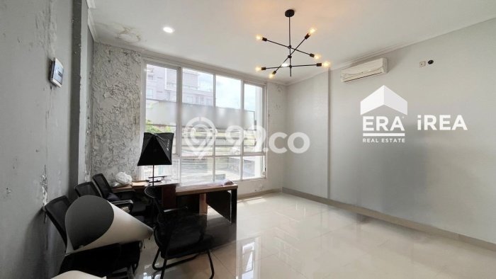 Ruko Favorit Dijual di Banjarsari Solo Area Pusat Bisnis Ruko Favorit Dijual di Banjarsari Solo Area Pusat Bisnis