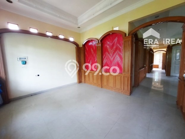 Dijual Rumah 4 Kamar Lokasi Ideal Bagus dan Strategis di Karangpandan Dijual Rumah 4 Kamar Lokasi Ideal Bagus dan Strategis di Karangpandan