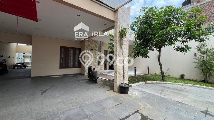 Hunian Mewah Dijual LT 525m2 di Banjarsari, Solo Hunian Mewah Dijual LT 525m2 di Banjarsari, Solo