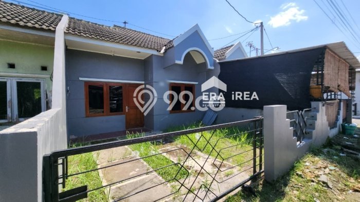 Rumah Sederhana Dijual Lokasi Mojolaban 2 Kamar dengan Luas Tanah 90m2 Rumah Sederhana Dijual Lokasi Mojolaban 2 Kamar dengan Luas Tanah 90m2