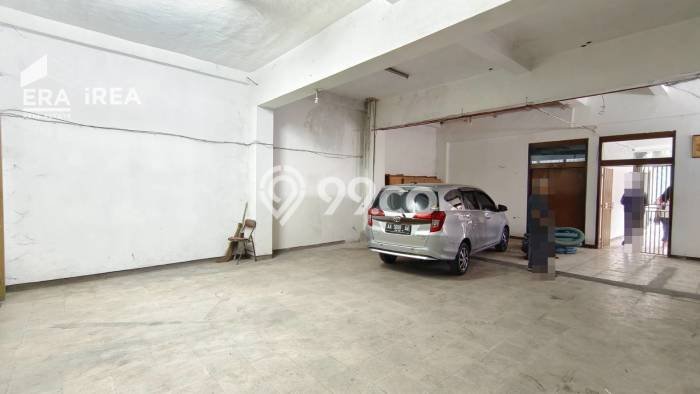 Dijual Ruko Kawasan Gondokusuman, Luas 1637m², Kawasan Potensial, Jalan Utama Dijual Ruko Kawasan Gondokusuman, Luas 1637m², Kawasan Potensial, Jalan Utama