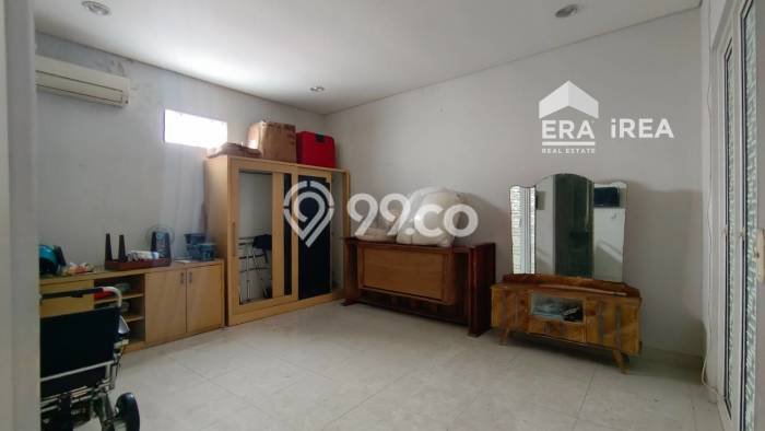 Dijual Ruko Kawasan Gondokusuman, Luas 1637m², Kawasan Potensial, Jalan Utama Dijual Ruko Kawasan Gondokusuman, Luas 1637m², Kawasan Potensial, Jalan Utama
