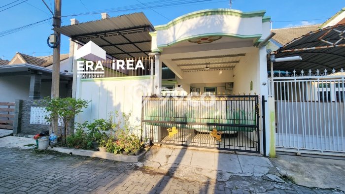 Dijual Rumah 3 Kamar Lokasi Strategis Nyaman dan Strategis di Grogol Dijual Rumah 3 Kamar Lokasi Strategis Nyaman dan Strategis di Grogol