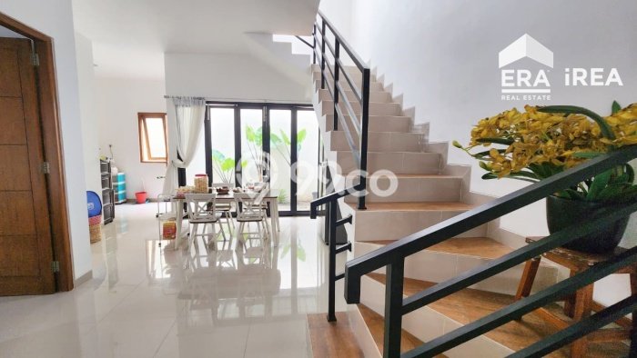 Dijual Cepat Rumah Bagus Siap Huni LB 162m2 di Gatak, Sukoharjo Dijual Cepat Rumah Bagus Siap Huni LB 162m2 di Gatak, Sukoharjo