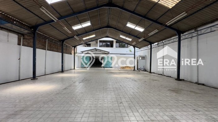 Disewakan Gudang komersial di Serengan luas bangunan 800m2 Disewakan Gudang komersial di Serengan luas bangunan 800m2
