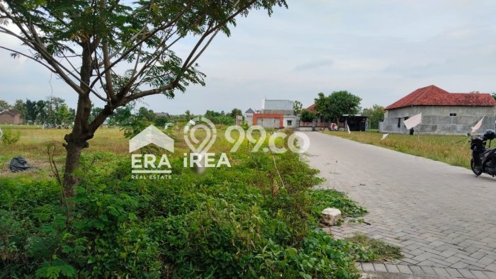 Lahan Strategis di Bendosari Dijual dengan Luas 101m2 Lahan Strategis di Bendosari Dijual dengan Luas 101m2