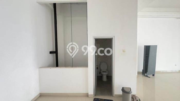 HARGA SPESIAL! Ruko di Serengan, Luas 561m2m², Area Utama HARGA SPESIAL! Ruko di Serengan, Luas 561m2m², Area Utama