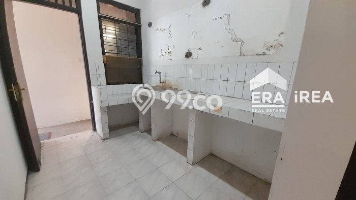Dijual Rumah 3 Kamar Lokasi Ideal Bagus dan Strategis di Jajar Dijual Rumah 3 Kamar Lokasi Ideal Bagus dan Strategis di Jajar