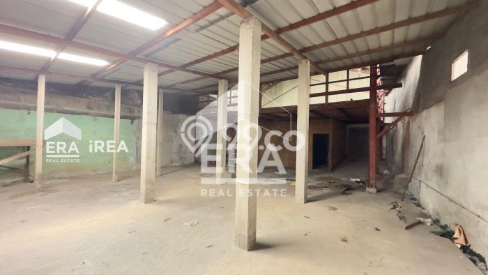 Gudang disewakan lokasi strategis Jebres Surakarta 250m2 Gudang disewakan lokasi strategis Jebres Surakarta 250m2