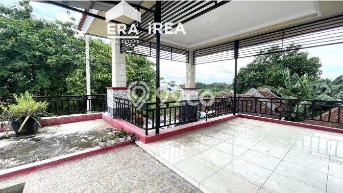 Rumah Lokasi Strategis di Juwiring, Klaten, Luas 336m2m² Bangunan 250m2m² Rumah Lokasi Strategis di Juwiring, Klaten, Luas 336m2m² Bangunan 250m2m²