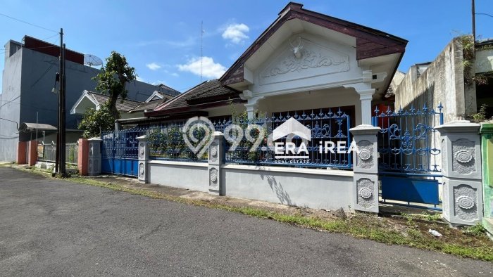 Rumah Modern Cantik 3 Kamar Bisa Langsung Pindah di Solo Baru Rumah Modern Cantik 3 Kamar Bisa Langsung Pindah di Solo Baru