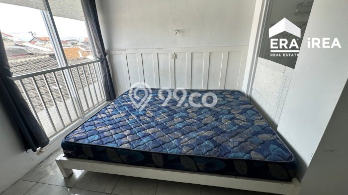 Unit Kost Dijual di Kawasan Colomadu Solo dengan 9 KT Unit Kost Dijual di Kawasan Colomadu Solo dengan 9 KT