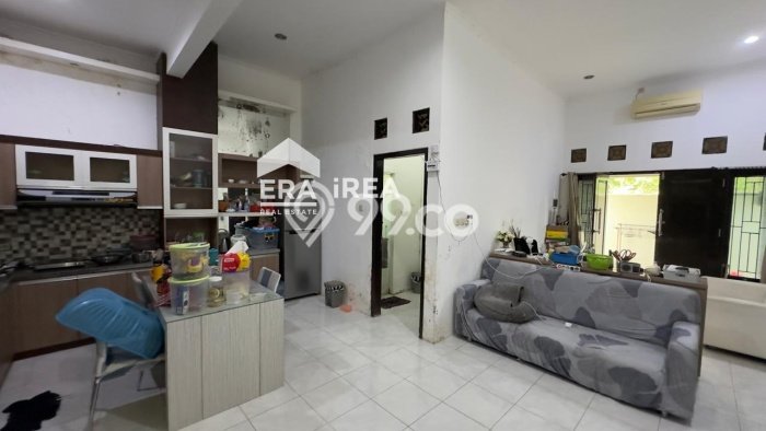 Jual Rumah Favorit Siap Huni LB 70m2 di Colomadu, Solo Jual Rumah Favorit Siap Huni LB 70m2 di Colomadu, Solo