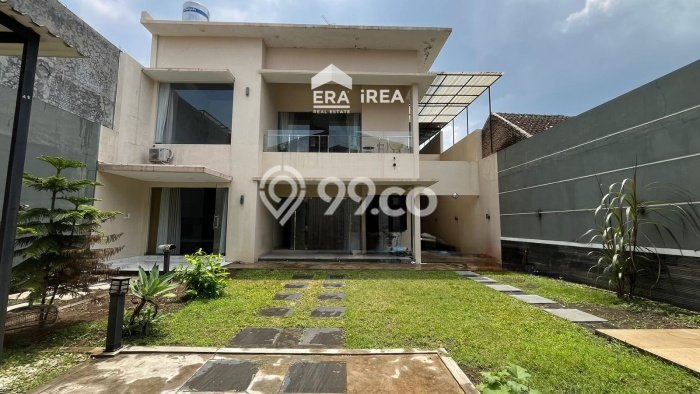 Hunian Mewah Dijual LT 525m2 di Banjarsari, Solo Hunian Mewah Dijual LT 525m2 di Banjarsari, Solo