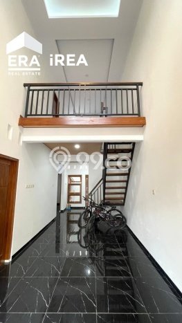 Jual Rumah Strategis Bagus Punya 2 KT di Colomadu Solo SHM Jual Rumah Strategis Bagus Punya 2 KT di Colomadu Solo SHM