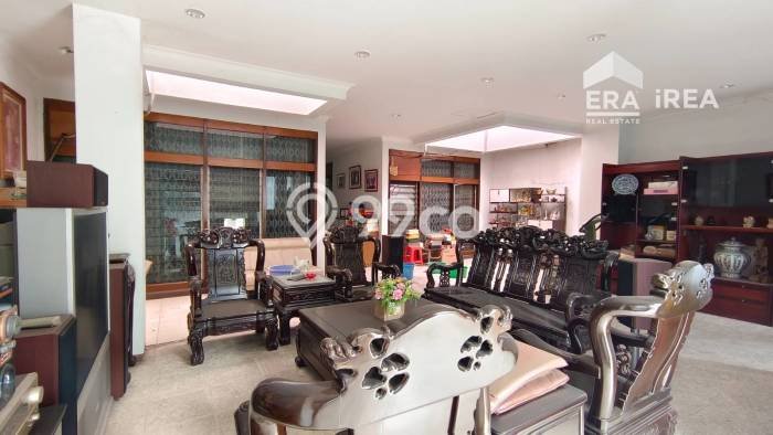 Dijual Ruko Kawasan Gondokusuman, Luas 1637m², Kawasan Potensial, Jalan Utama Dijual Ruko Kawasan Gondokusuman, Luas 1637m², Kawasan Potensial, Jalan Utama