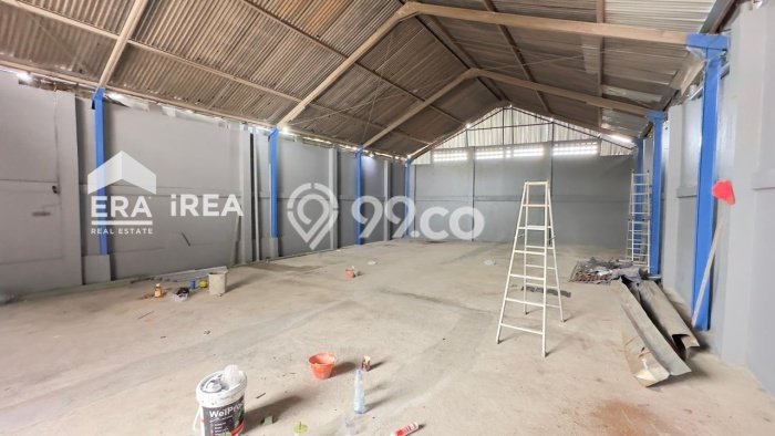 Gudang untuk disewa di Jaten punya LT 365m2 & LB 200m2 harga sewa kompetitif Gudang untuk disewa di Jaten punya LT 365m2 & LB 200m2 harga sewa kompetitif