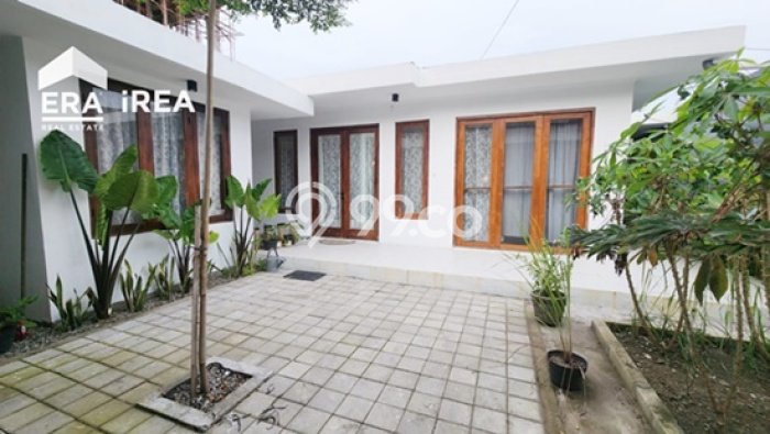 Disewakan Cepat Rumah Kondisi Bagus di Area Laweyan, Solo Disewakan Cepat Rumah Kondisi Bagus di Area Laweyan, Solo