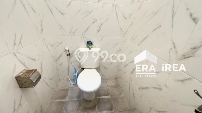 HARGA SPESIAL! Ruko di Serengan, Luas 561m2m², Area Utama HARGA SPESIAL! Ruko di Serengan, Luas 561m2m², Area Utama