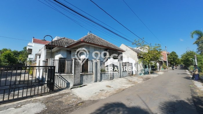 Rumah Siap Pakai area Delanggu, Klaten, LT 120m2m² Bangunan 85m2m² Rumah Siap Pakai area Delanggu, Klaten, LT 120m2m² Bangunan 85m2m²