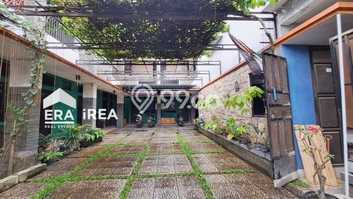 Dijual Segera Kost 17 Kamar, 18 Kamar Mandi di Kartasura, Sukoharjo, Luas 424m2 Dijual Segera Kost 17 Kamar, 18 Kamar Mandi di Kartasura, Sukoharjo, Luas 424m2