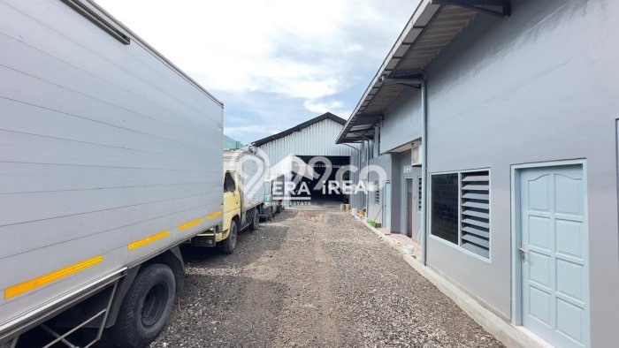 Gudang untuk disewa di Jaten punya LT 365m2 & LB 200m2 harga sewa kompetitif Gudang untuk disewa di Jaten punya LT 365m2 & LB 200m2 harga sewa kompetitif