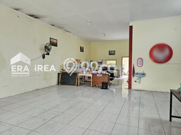 Komersial Dijual di Colomadu LT 195m2, LB 120m2 Solusi Investasi Cerdas Komersial Dijual di Colomadu LT 195m2, LB 120m2 Solusi Investasi Cerdas