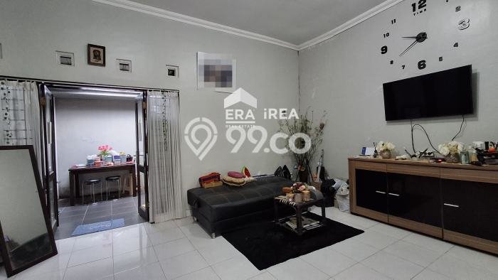 For Sale Rumah 2 Kamar Lokasi Ideal Bagus dan Strategis di Colomadu For Sale Rumah 2 Kamar Lokasi Ideal Bagus dan Strategis di Colomadu