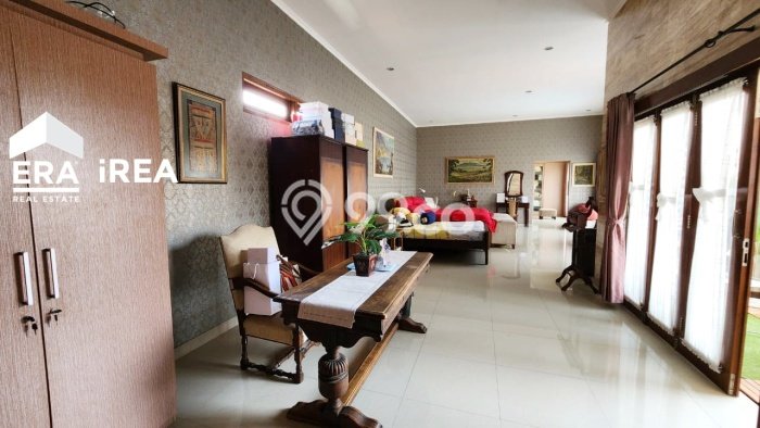 Siap Huni Rumah Mewah 7 Kamar di Solo Baru Dekat ke Mana Saja Siap Huni Rumah Mewah 7 Kamar di Solo Baru Dekat ke Mana Saja