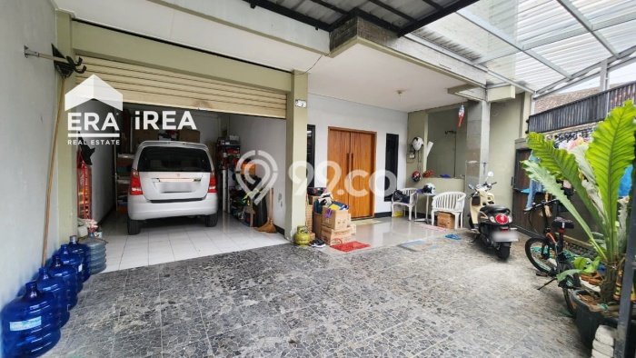 Dijual Cepat Rumah Favorit Siap Huni LB 308m2 di Banjarsari, Solo Dijual Cepat Rumah Favorit Siap Huni LB 308m2 di Banjarsari, Solo