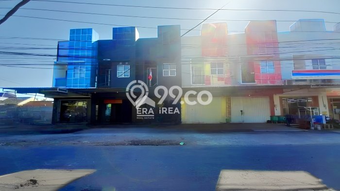 Lokasi Strategis! Dijual Ruko Bisnis di Colomadu, Solo Kondisi Bagus Lokasi Strategis! Dijual Ruko Bisnis di Colomadu, Solo Kondisi Bagus