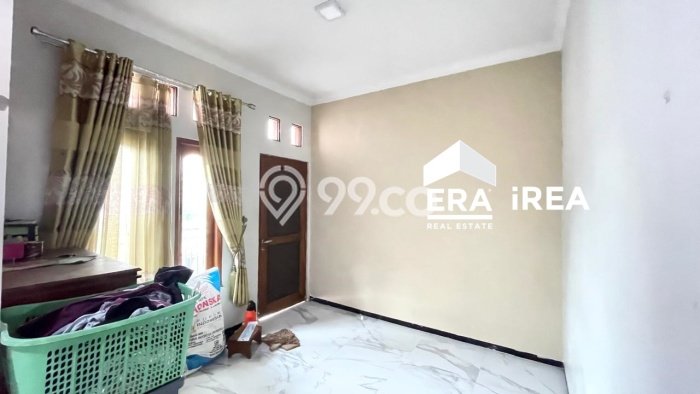 Dijual Rumah Strategis Bagus Punya 5 KT di Colomadu Solo SHM Dijual Rumah Strategis Bagus Punya 5 KT di Colomadu Solo SHM