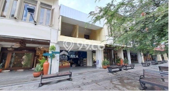 POTENSI BESAR! Ruko Kawasan Gondomanan, Luas 150m2m², Lokasi Jalan Utama POTENSI BESAR! Ruko Kawasan Gondomanan, Luas 150m2m², Lokasi Jalan Utama
