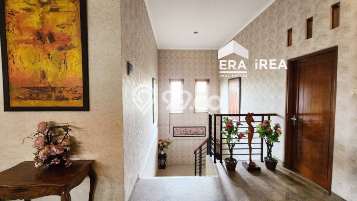 Siap Huni Rumah Mewah 7 Kamar di Solo Baru Dekat ke Mana Saja Siap Huni Rumah Mewah 7 Kamar di Solo Baru Dekat ke Mana Saja