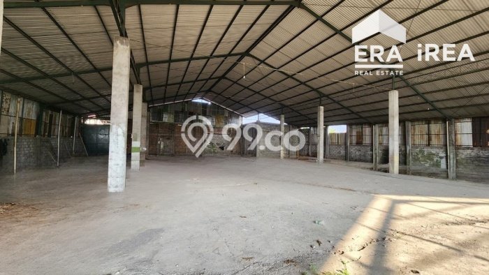 Gudang disewakan lokasi strategis Gondangrejo Karanganyar 1200m2 Gudang disewakan lokasi strategis Gondangrejo Karanganyar 1200m2
