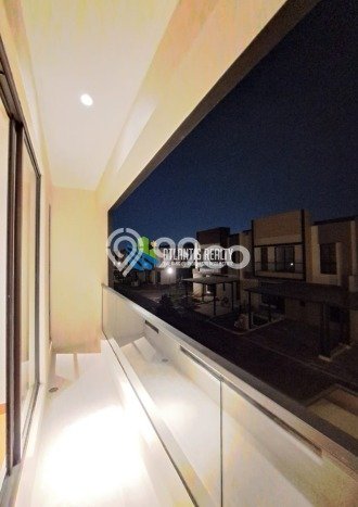 Rumah Elit Modern Tanpa Renovasi di Gading Serpong Tangerang Rumah Elit Modern Tanpa Renovasi di Gading Serpong Tangerang