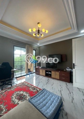 Rumah Elit LB 350m2 Siap Huni Desain Elegan di BSD City, Tangerang Rumah Elit LB 350m2 Siap Huni Desain Elegan di BSD City, Tangerang