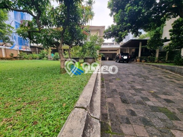 Siap Huni Rumah Mewah 7 Kamar di Kebayoran Baru Dekat ke Mana Pun Siap Huni Rumah Mewah 7 Kamar di Kebayoran Baru Dekat ke Mana Pun