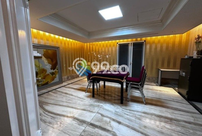 Rumah Mewah LB 1000m2 Siap Huni Desain Elegan di Pantai Indah Kapuk, Jakarta Utara Rumah Mewah LB 1000m2 Siap Huni Desain Elegan di Pantai Indah Kapuk, Jakarta Utara