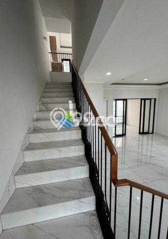 For Sale! Luxury House LT 126m2 Desain Elegan di Alam Sutera For Sale! Luxury House LT 126m2 Desain Elegan di Alam Sutera