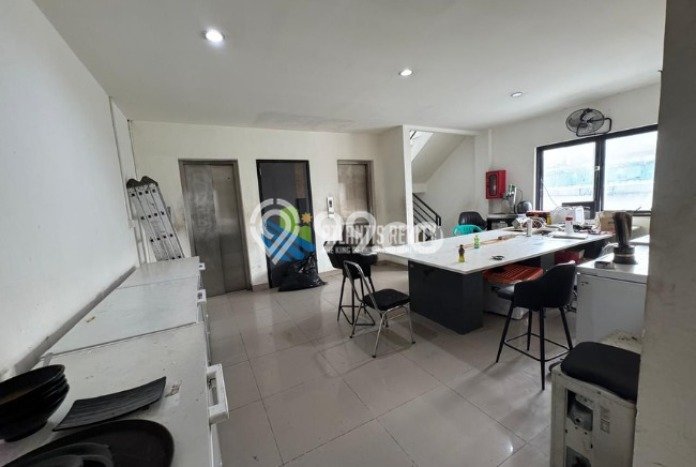 Komersial Favorit Dijual di Kebayoran Baru Jakarta Selatan Area Pusat Bisnis Komersial Favorit Dijual di Kebayoran Baru Jakarta Selatan Area Pusat Bisnis