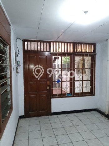 Disewakan! Rumah 4 Kamar Tidur &
2 Kamar Mandi di Pulomas, Jakarta Timur Disewakan! Rumah 4 Kamar Tidur &
2 Kamar Mandi di Pulomas, Jakarta Timur