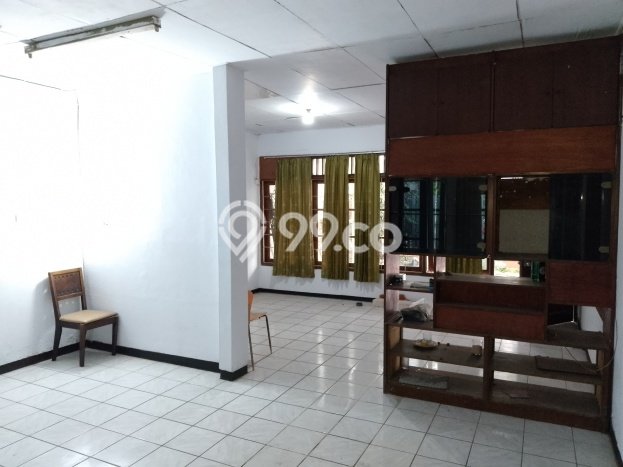 Disewakan! Rumah 4 Kamar Tidur &
2 Kamar Mandi di Pulomas, Jakarta Timur Disewakan! Rumah 4 Kamar Tidur &
2 Kamar Mandi di Pulomas, Jakarta Timur