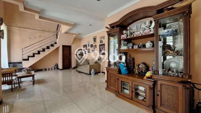 Rumah Modern 4 Kamar LT 241m2 di Bintaro Rumah Modern 4 Kamar LT 241m2 di Bintaro