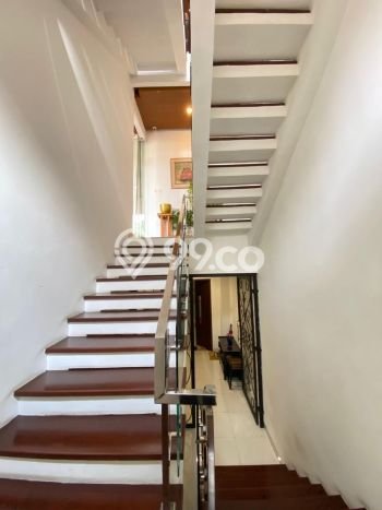 Rumah Elit LB 361m2 Siap Pakai Desain Elegan di Ampera, Jakarta Selatan Rumah Elit LB 361m2 Siap Pakai Desain Elegan di Ampera, Jakarta Selatan