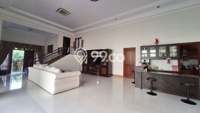 Hunian Eksklusif Dijual LT 570m2 di Cinere, Depok Hunian Eksklusif Dijual LT 570m2 di Cinere, Depok