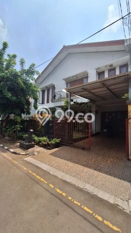 Hunian Elit LB 320m2 Siap Huni Desain Elegan di Bintaro, Tangerang Selatan Hunian Elit LB 320m2 Siap Huni Desain Elegan di Bintaro, Tangerang Selatan