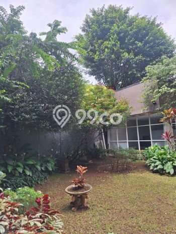Unit Komersial Dijual di Jakarta Selatan LT 1070m2 & LB 452m2 Unit Komersial Dijual di Jakarta Selatan LT 1070m2 & LB 452m2